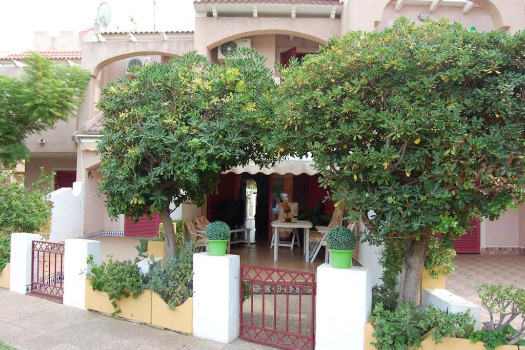 فيلا Precioso Duplex Con Piscina, En 1ª Linea De Playa El Puerto de Mazarrón المظهر الخارجي الصورة